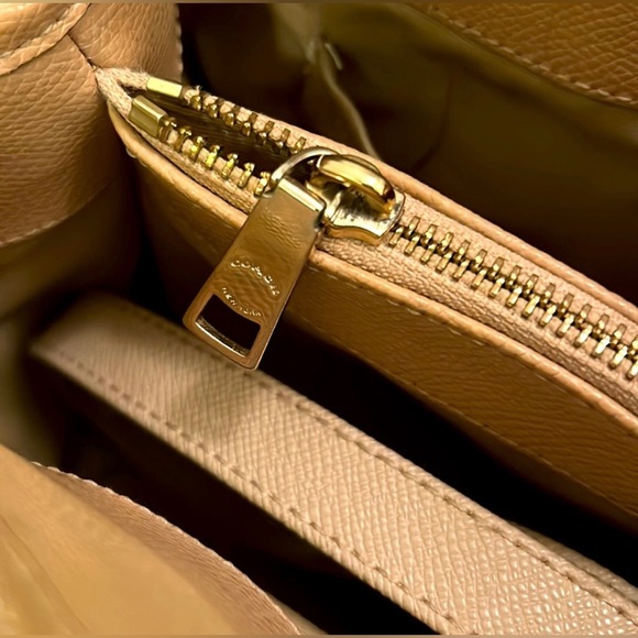 Coach crossbody leather bag - Picture 7 of 9